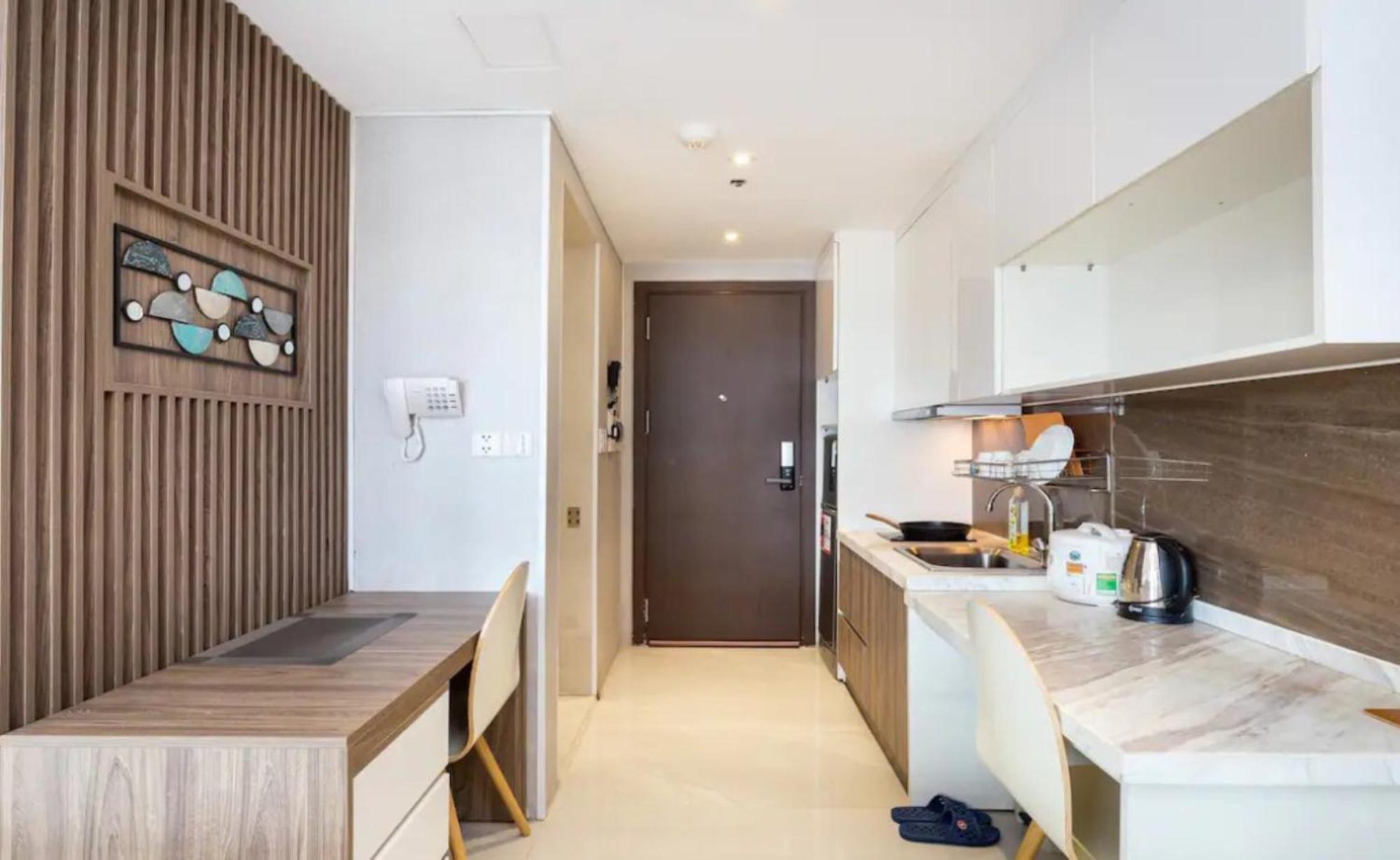 The Parkview - Very Close Tsn Airport Appartement